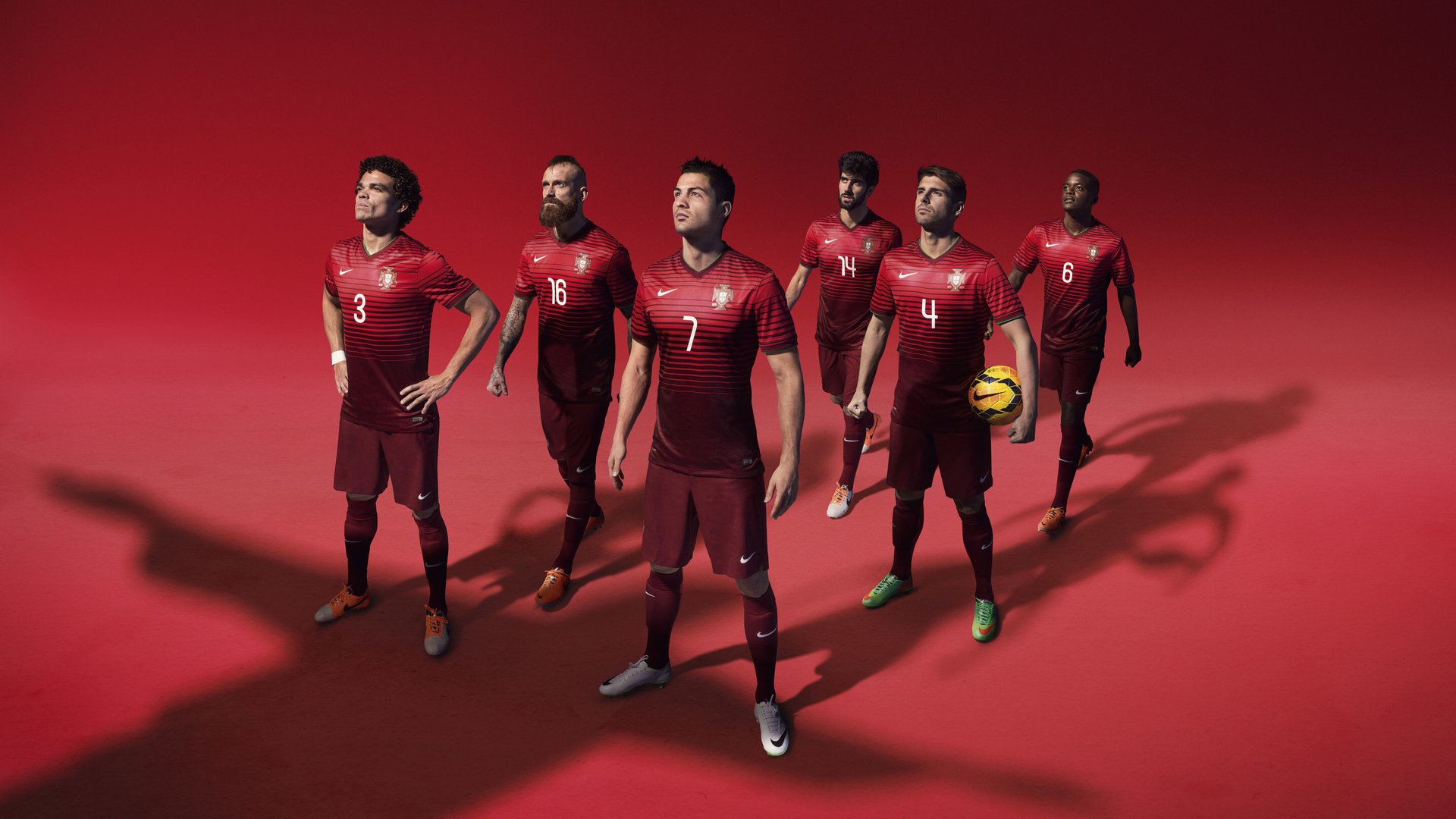 黄喜灿赛后评分拉满,日本正面击溃巴西,亚洲足球的寂静革命