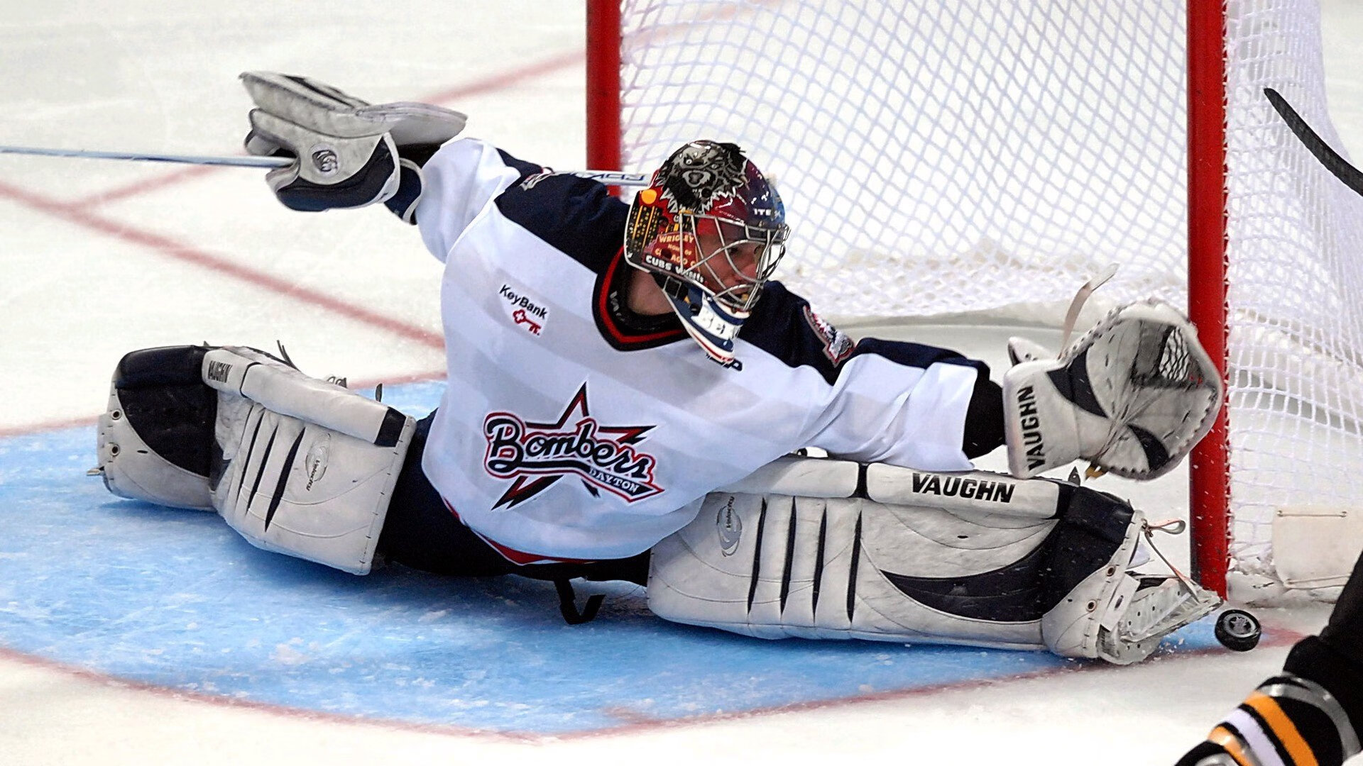 哈利伯顿爆发难救主,骑士末节窒息防守带走快船